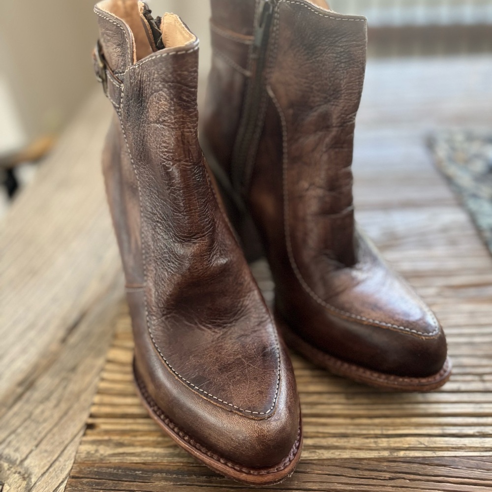 Bed Stu Isla leather booties featuring a distressed brown finish.